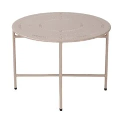 Gartentisch Mit Stanzung ASHLEY In Beige -Butlers butlers gartentisch mit stanzung ashley in beige 2