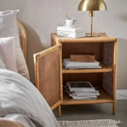 Nachttisch-Schränkchen Handgefertigt Aus Rattan BOHO LOUNGE In Natur 21 Nachttisch-Schränkchen Handgefertigt Aus Rattan BOHO LOUNGE In Natur -Butlers butlers nachttisch schrankchen handgefertigt aus rattan boho lounge in natur 9